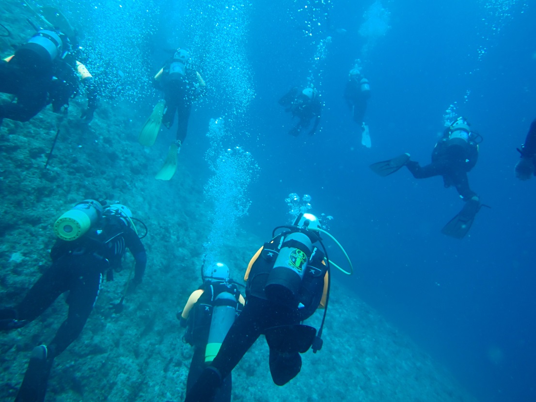 水難救助隊　潜水訓練